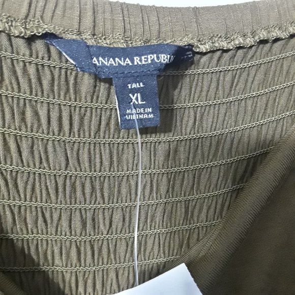 Banana Republic Smocked Maxi Dress - Picture 9 of 9